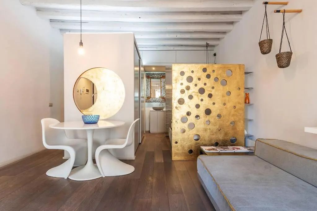 Ampio Monolocale Nel Cuore Di Brera Milan