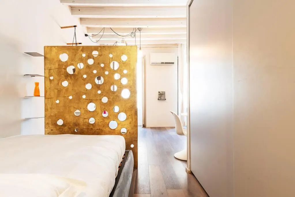 Ampio Monolocale Nel Cuore Di Brera Milan Apartment